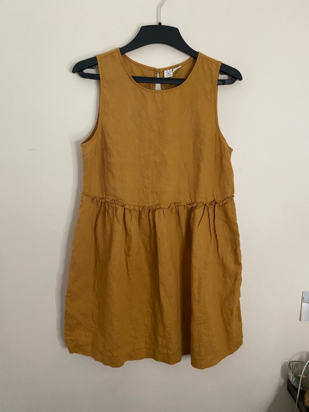 Artisan Ny 100% Linen midi Dress  in Mustard Gold size 10 with side pockets